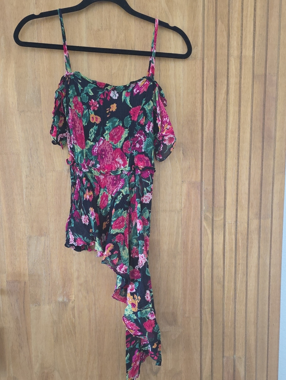 BCBGMaxAzria Black Floral Asymmetric Spaghetti Strap Top